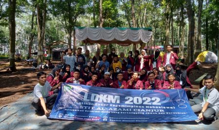 LATIHAN DASAR KEPEMIMPINAN MAHASISWA STIT AL-AZAMI 2022